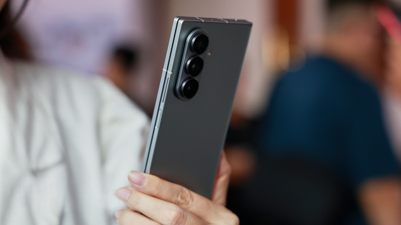 Samsung Galaxy Z Fold 8: người dùng mong gì ở màn hình gập thế hệ mới? 1 Samsung Galaxy Z Fold 8: người dùng mong gì ở màn hình gập thế hệ mới?